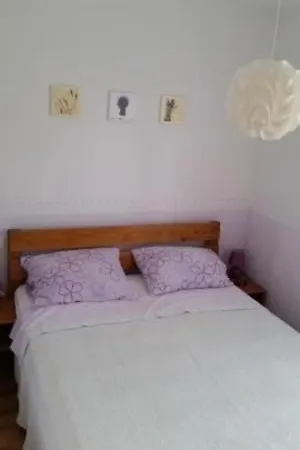 In With Terrace, Air Conditioning, Wi-fi, Washing Machine