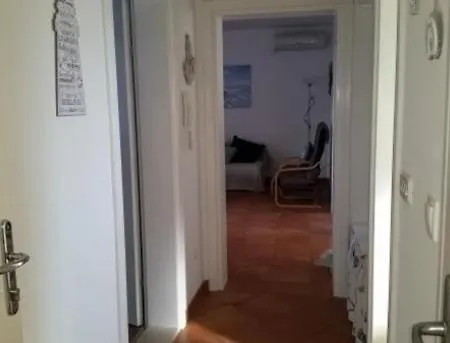 In With Terrace, Air Conditioning, Wi-fi, Washing Machine Sveti Filip i Jakov