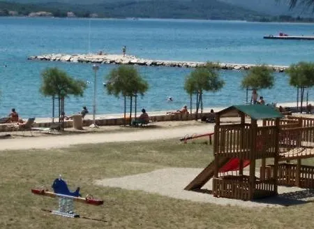 Apartamento In With Terrace, Air Conditioning, Wi-fi, Washing Machine *